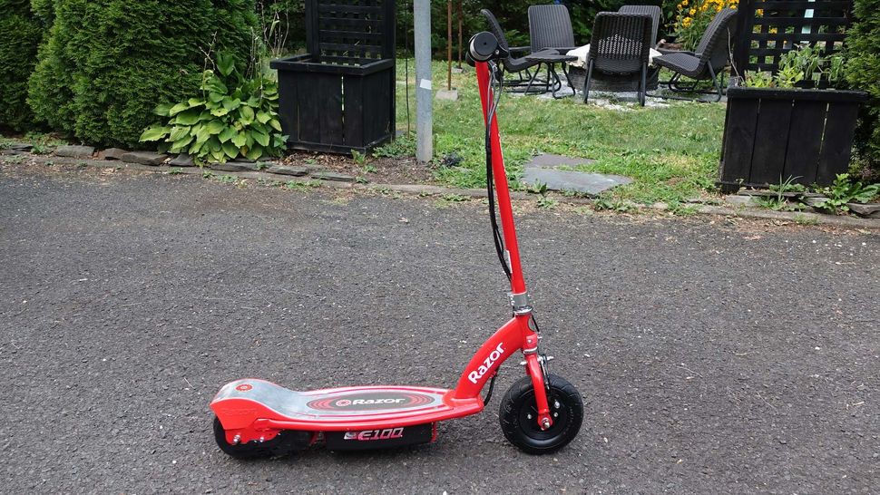 Razor E100 electric scooter review Tom