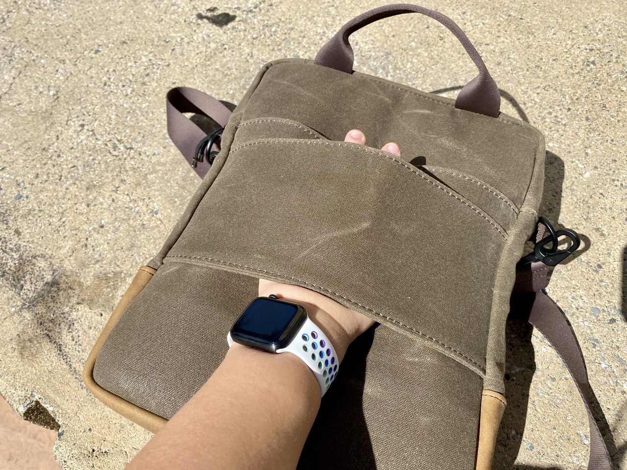 Waterfield Designs Hitch Crossbody Laptop Brief Luggage Passthrough