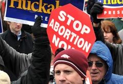 Abortion campaigners - News - Marie Claire
