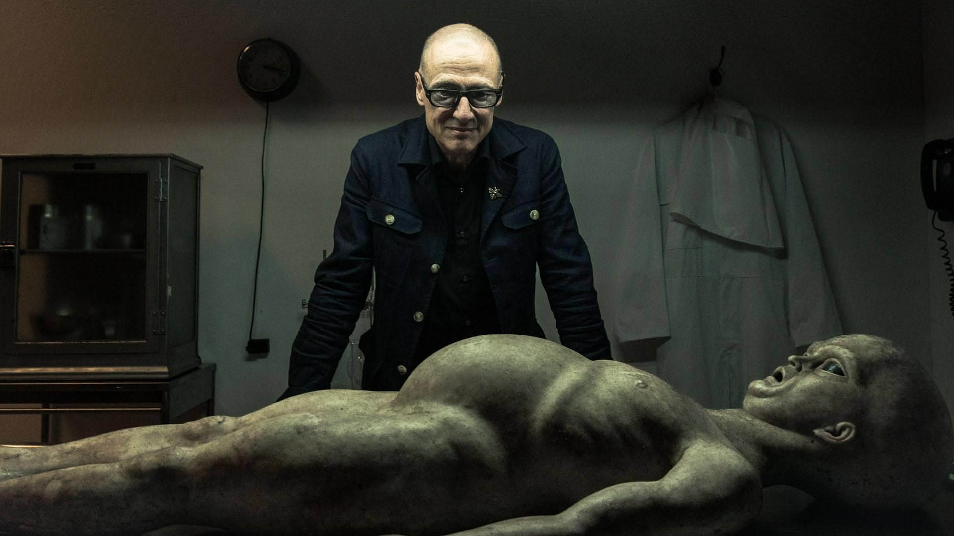 The Alien Autopsy Scandal pic.