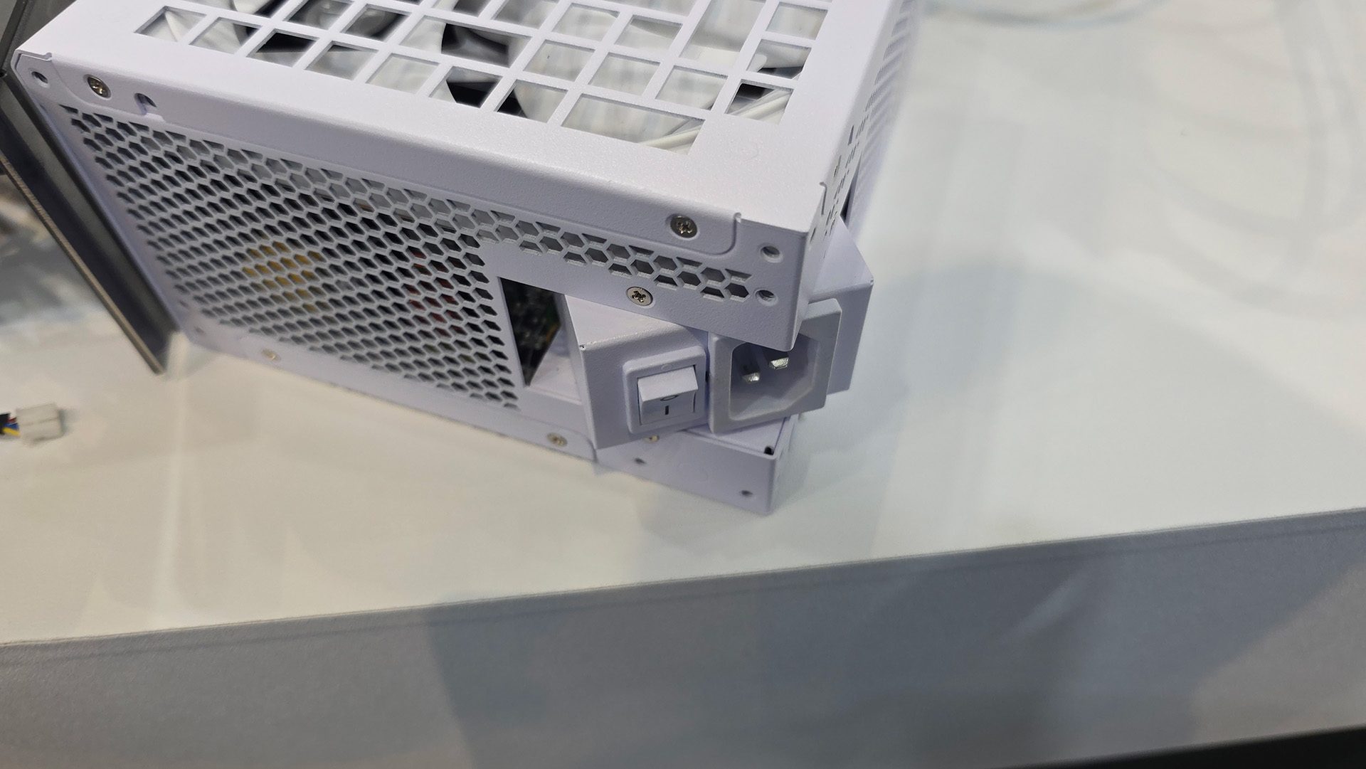 Lian Li RS-series PSUs