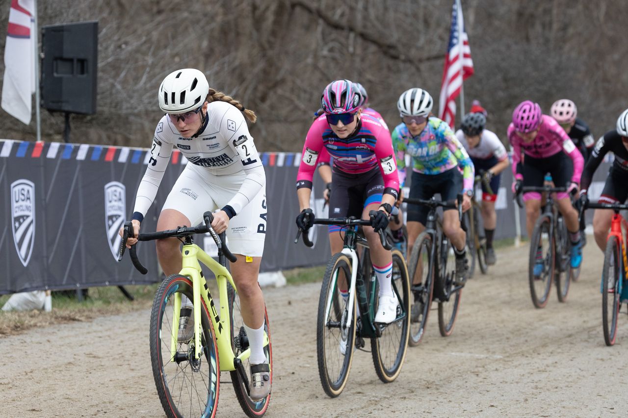 Start of the women's race, Katie Clouse takes the hole shot.