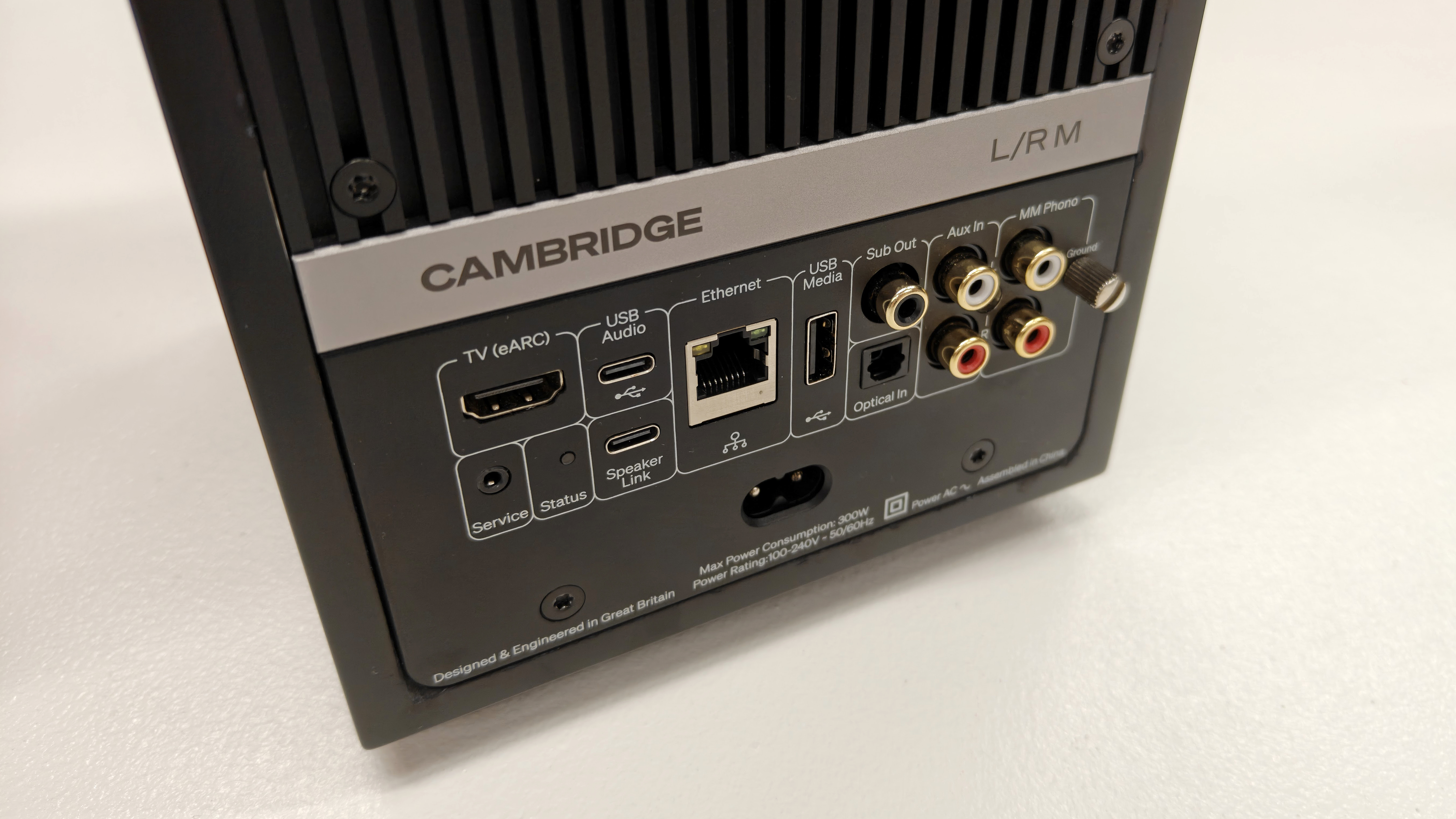 Cambridge Audio L/R speaker connections &ndash;&nbsp;X, M, S differences