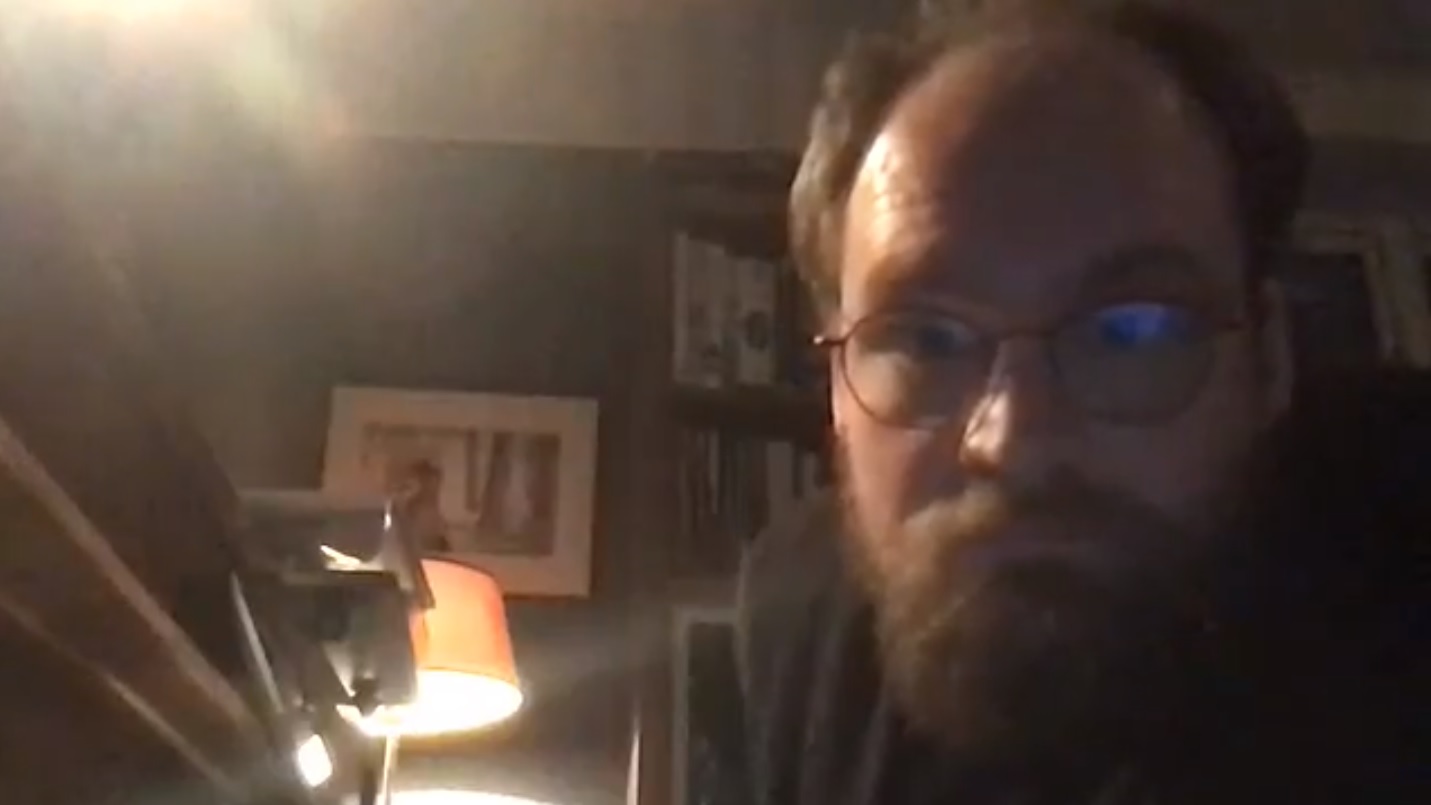 Arthur Kay Piene spilte den aller første strømmekonserten på Brakkesyke 2020.
