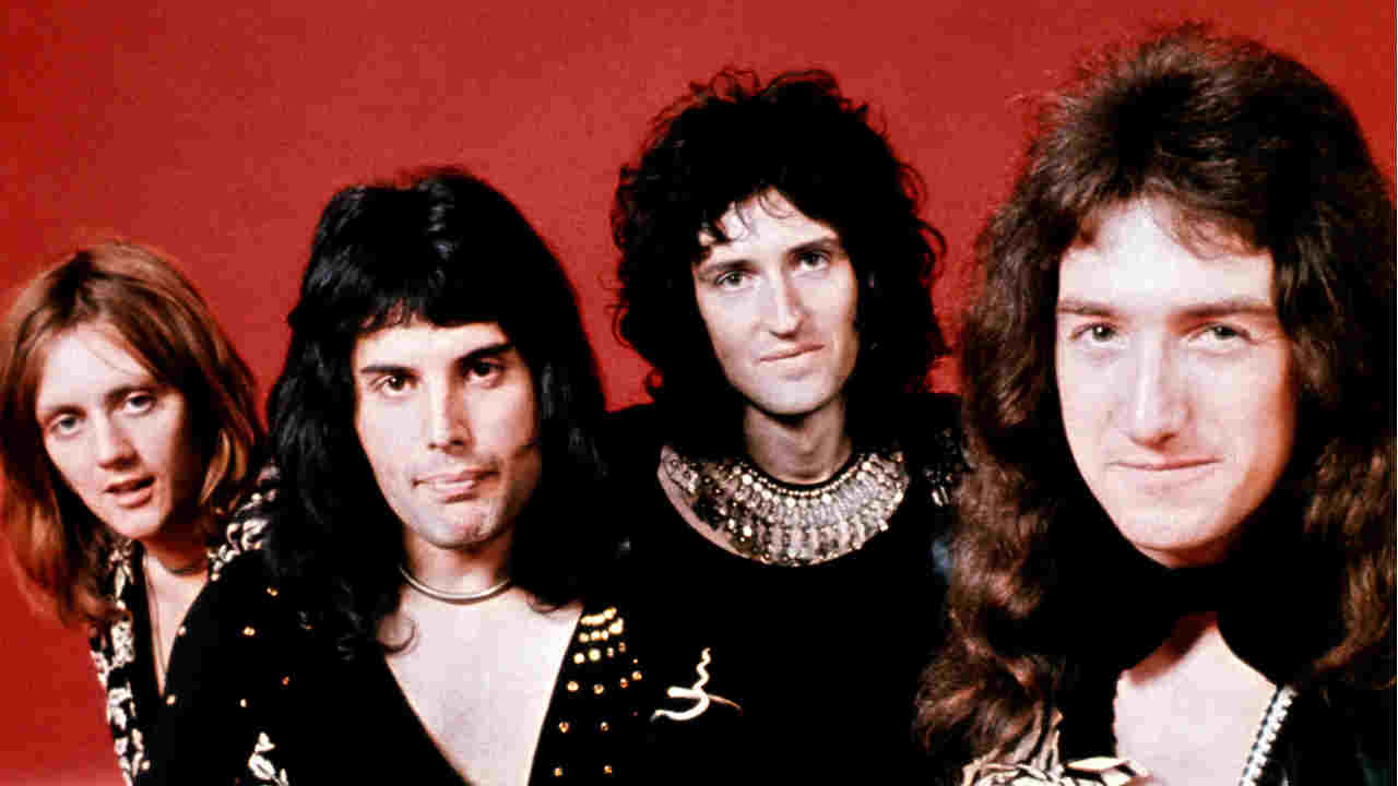 Queen posing for a photograph in the 1970s