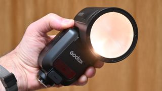 Godox V100 flashgun product image