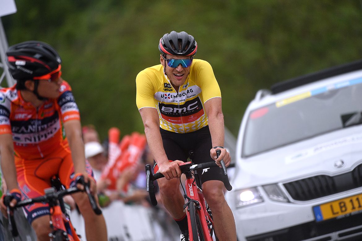 Jean-Pierre Drucker handed the yellow jersey to BMC teammate Greg Van Avermaet after stage 3 of the Tour de Luxembourg