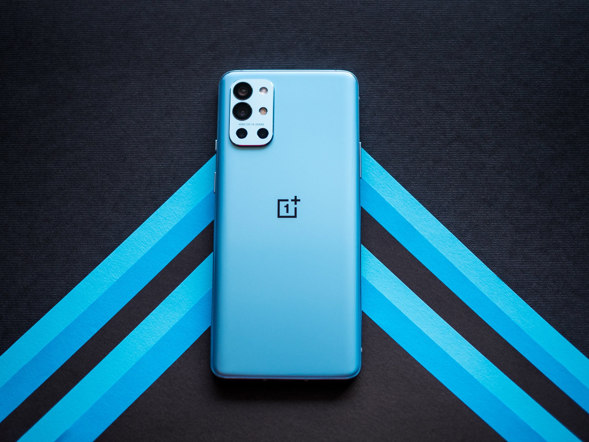 Oneplus 9r. ONEPLUS 9r 8/256. ONEPLUS 9r Lake Blue. ONEPLUS 9r голубой.