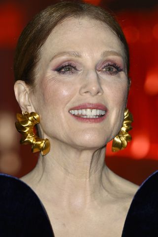 Julianne Moore with red eyes and lips