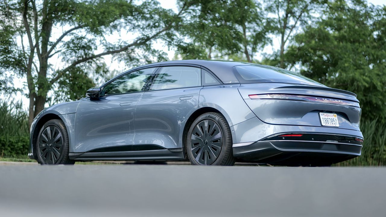 2025 Lucid Air Touring test drive.