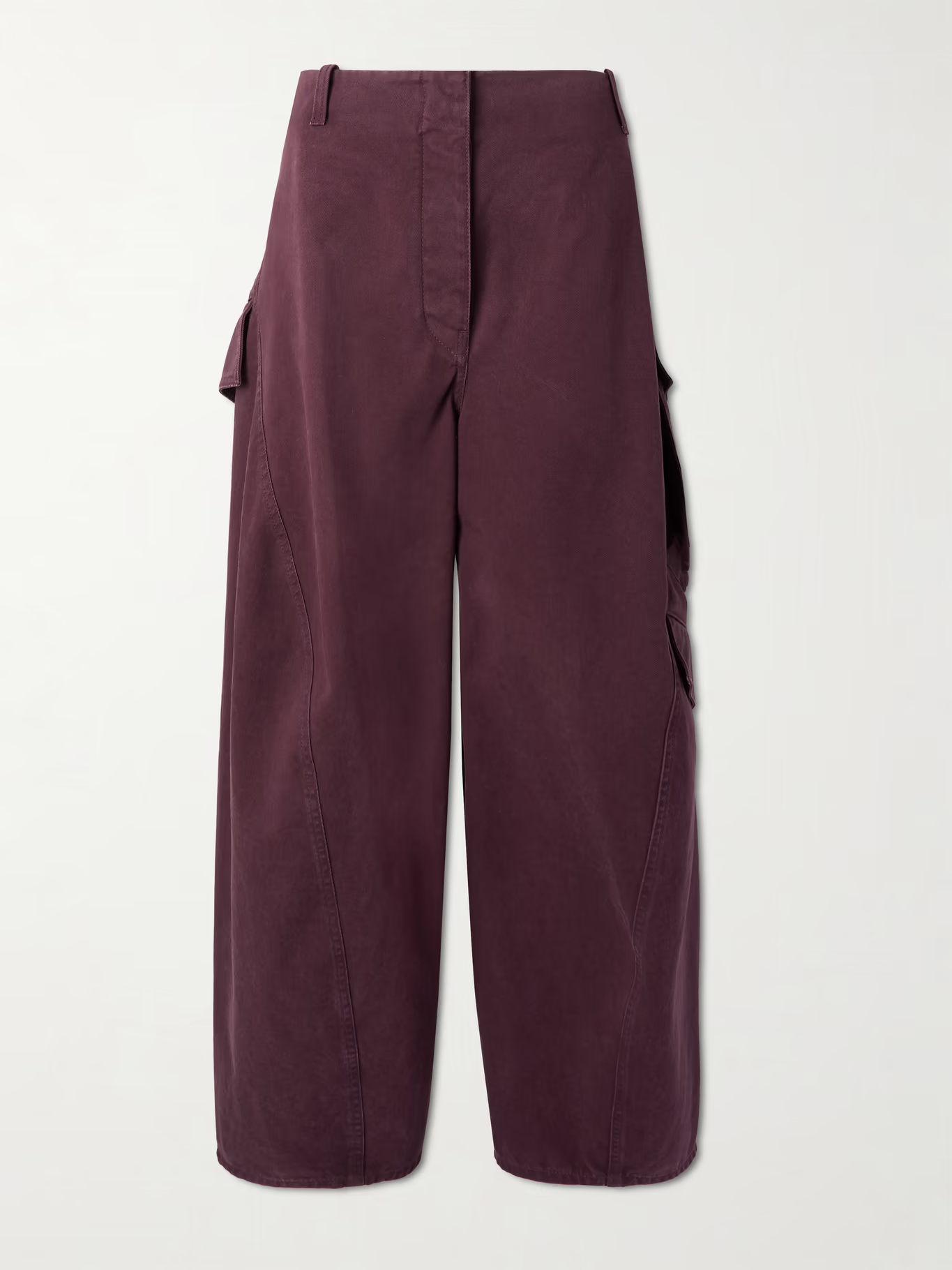 An image of an Alaia cargo pants.