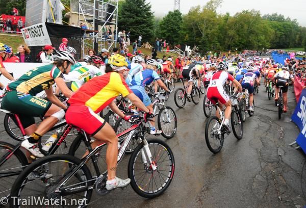 The women's race made a left hand turn almost immediately after the start