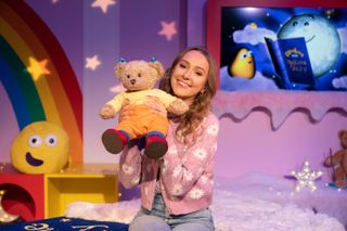 Rose Ayling-Ellis reads a Bedtime Story for CBeebies