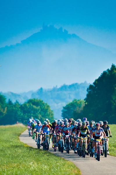 The lead group just after the start