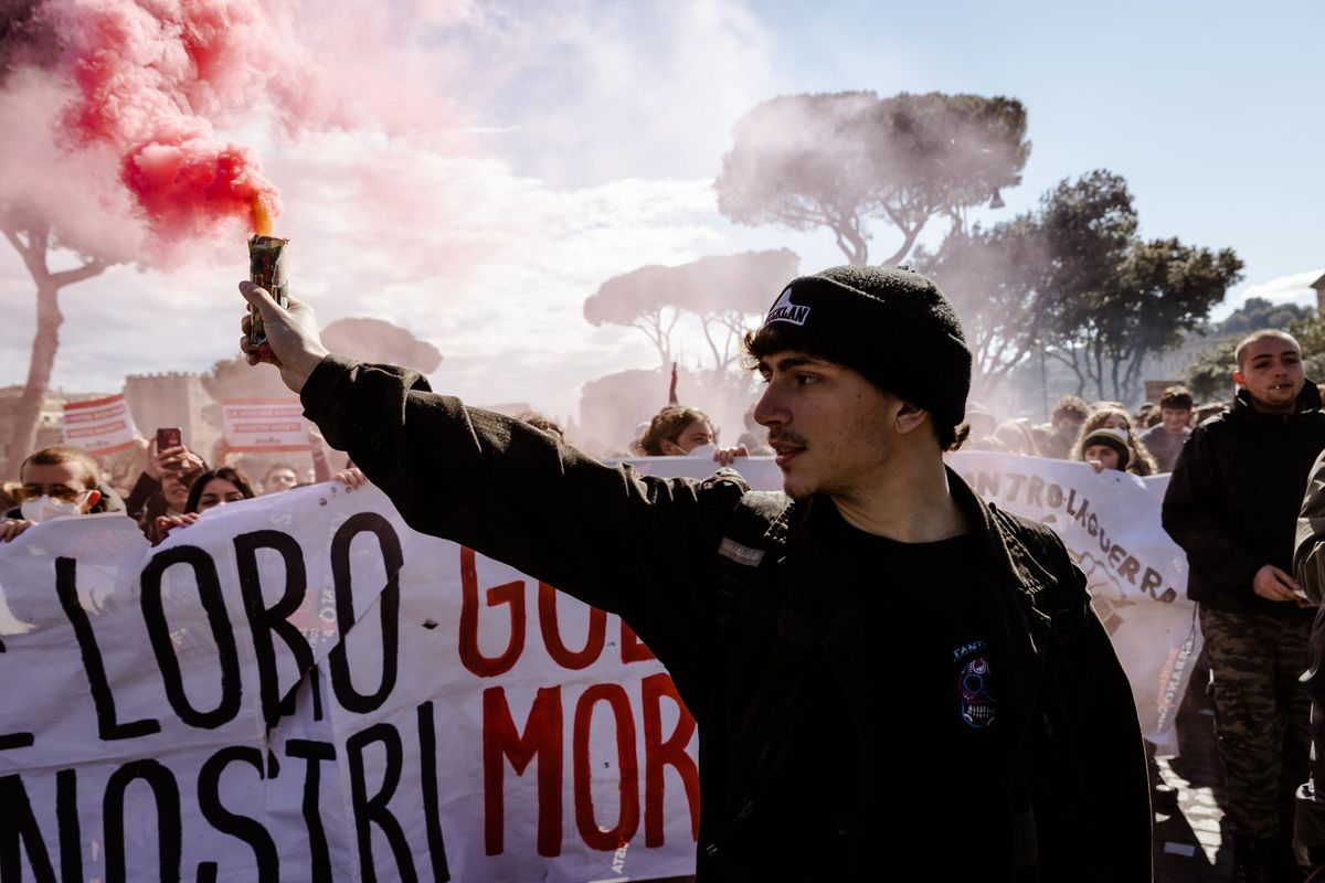 45 photographies marquantes de manifestations et de veillées en soutien à l'Ukraine à travers le monde