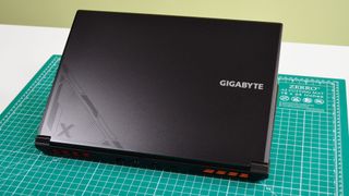 A Gigabyte Aorus G6X 9KG on a desk