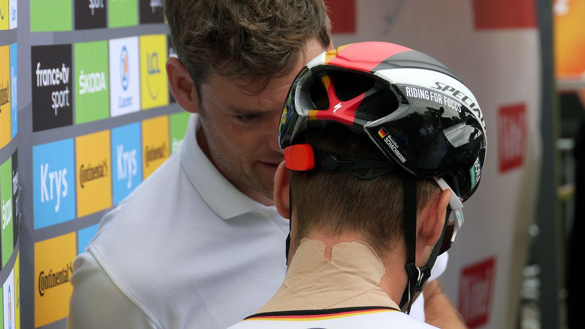 Specialized helmets equipped with MIPS and ANGi