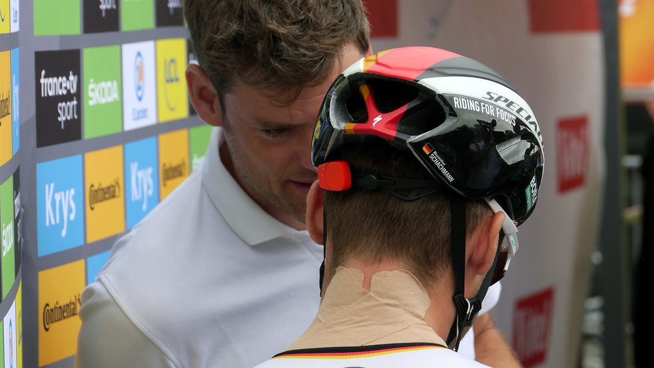 Specialized helmets equipped with MIPS and ANGi