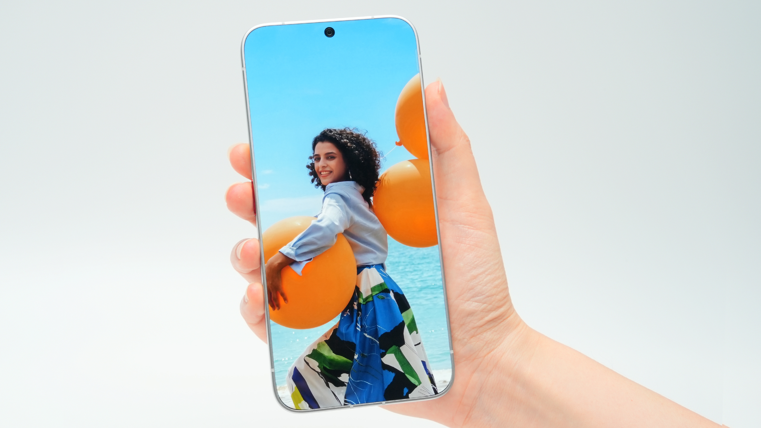 Tecno Concept smartphone with zero bezel