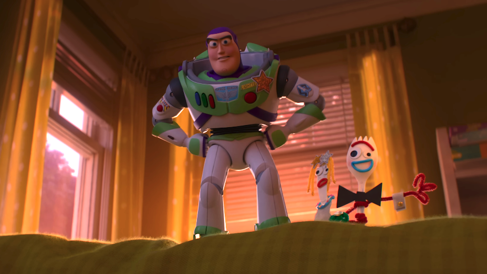 Buzz Lightyear standing on Bonnie's bed with his hands on his hips with Forky and Karen Beverly behind him in Toy Story 5