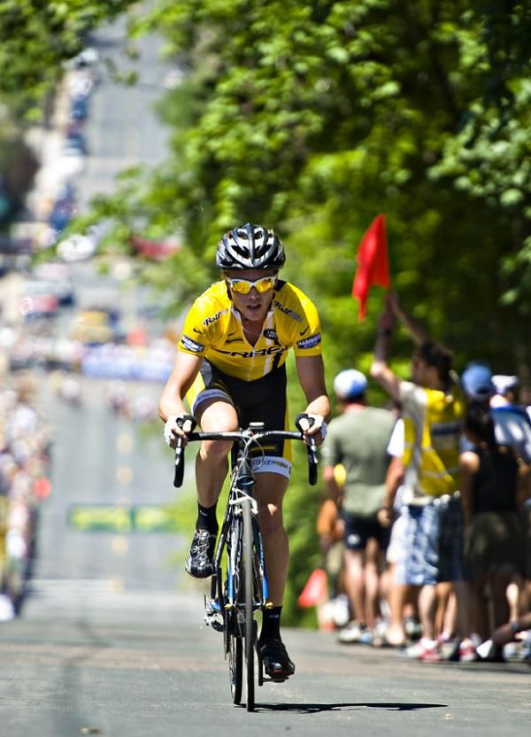 Mike Northey (Rubicon-ORBEA, Benefiting LIVESTRONG) was solo off the front for several laps.