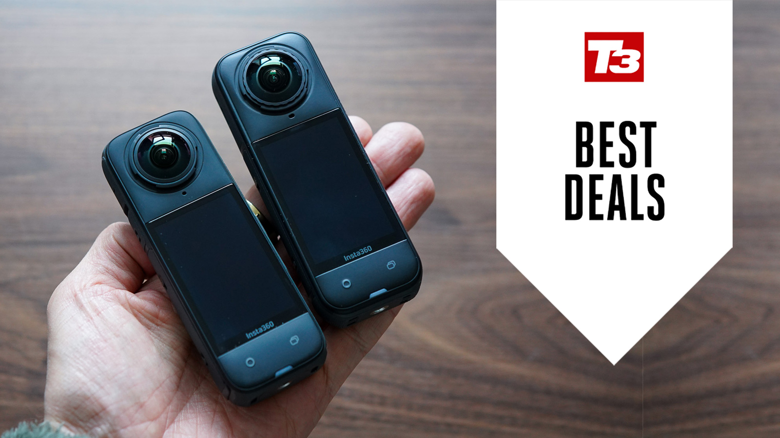 Insta360 X4 and X5 in hand