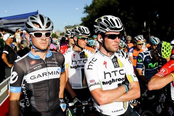Jack Bobridge and Mark Cavendish await the start.