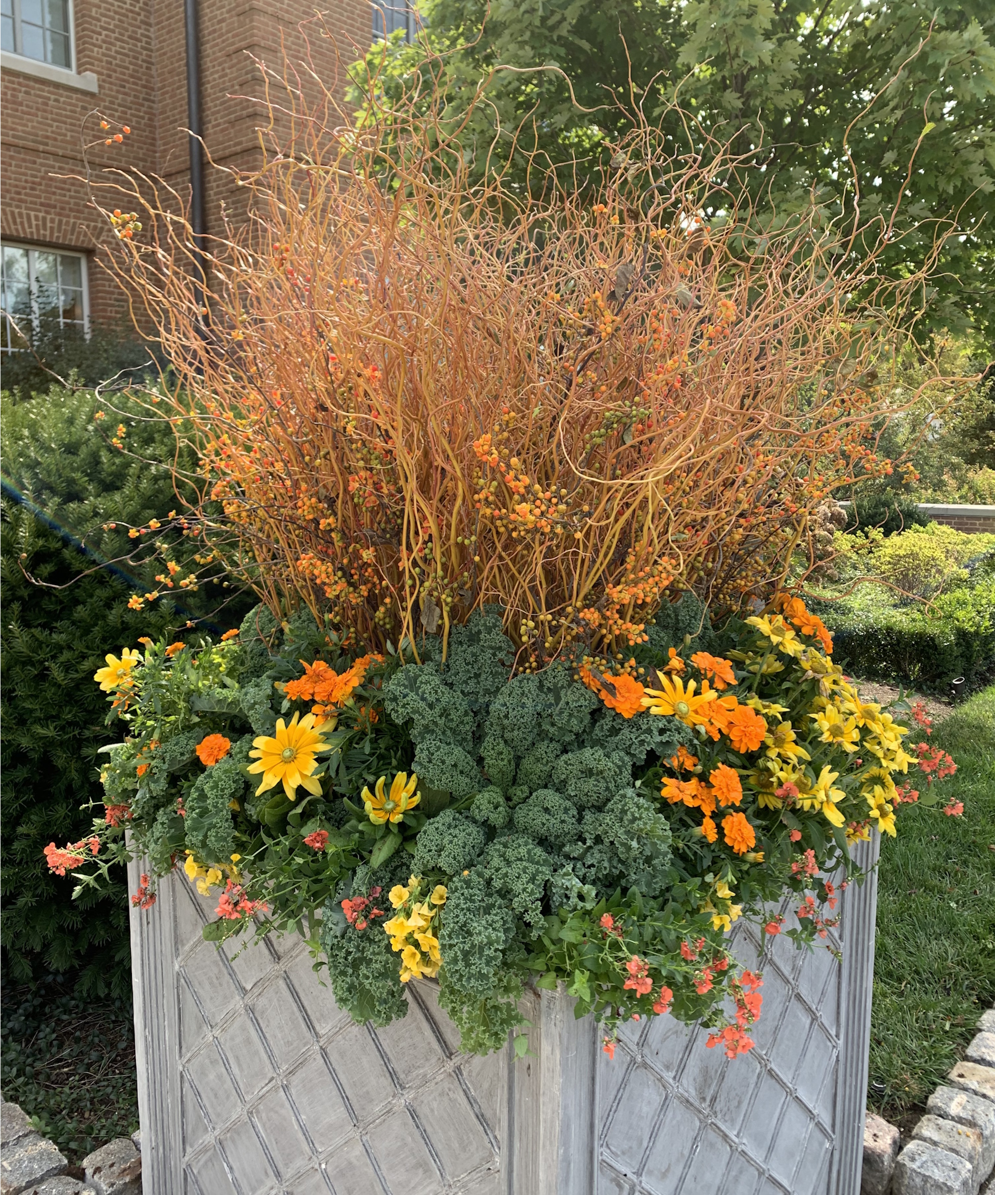 Hoerr Schaudt fall planter with a mix of textures