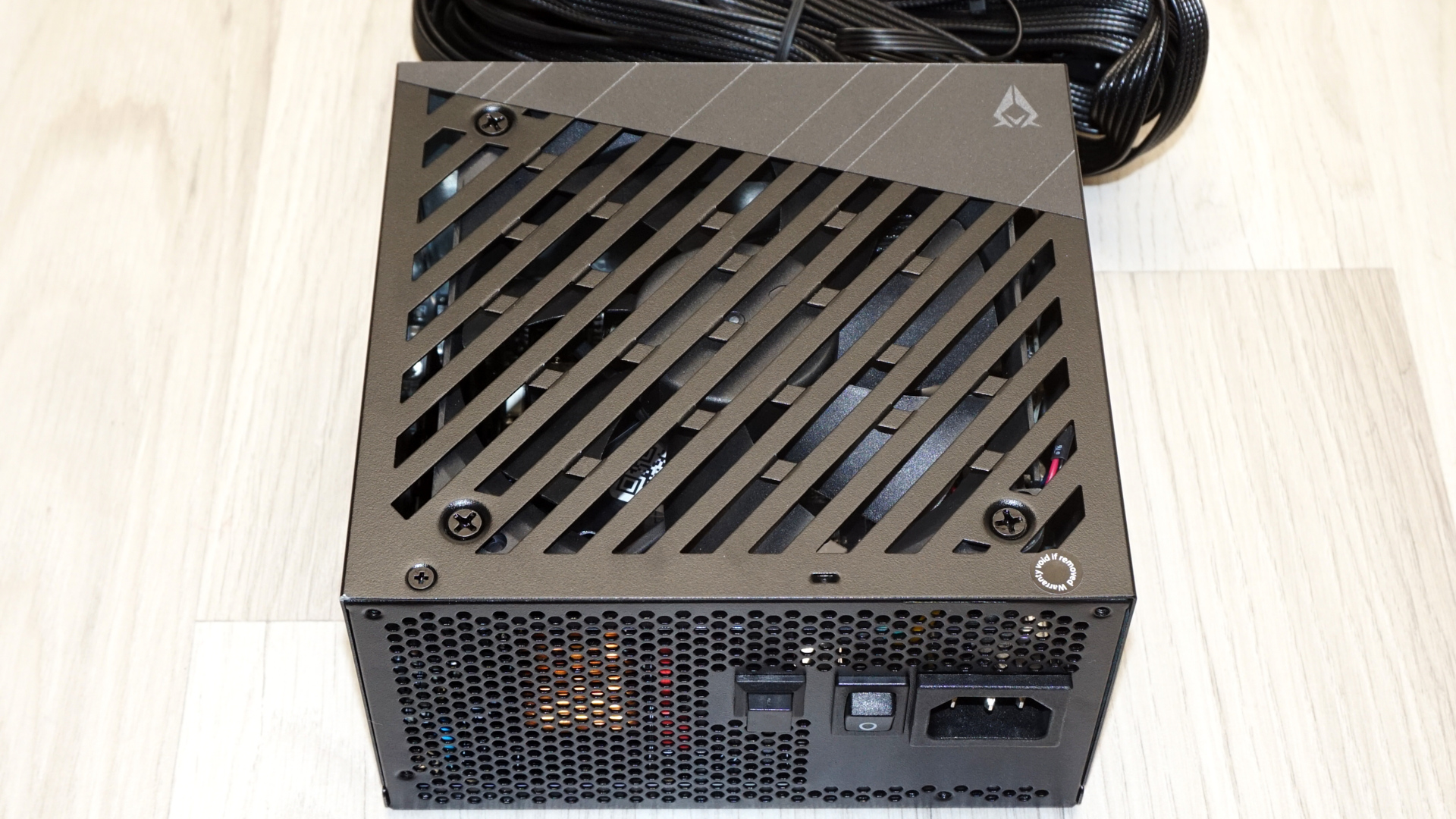 AZZA PSAZ-750G ATX 3.1