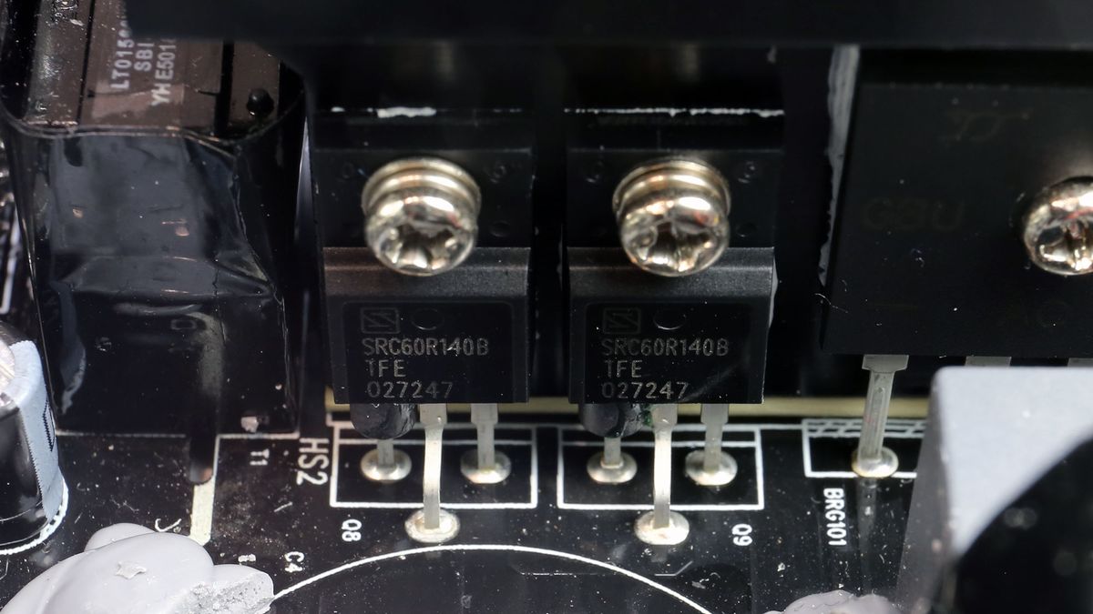 Cooler Master V850 Gold V2