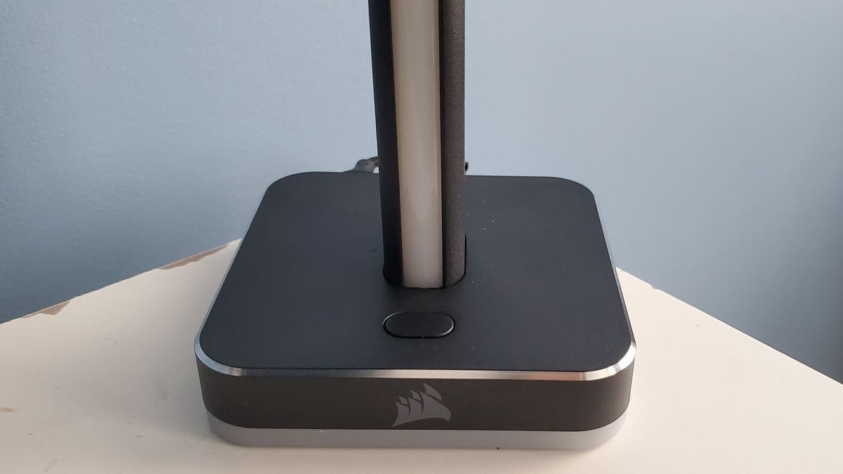 Corsair LT100 Smart Lighting Towers