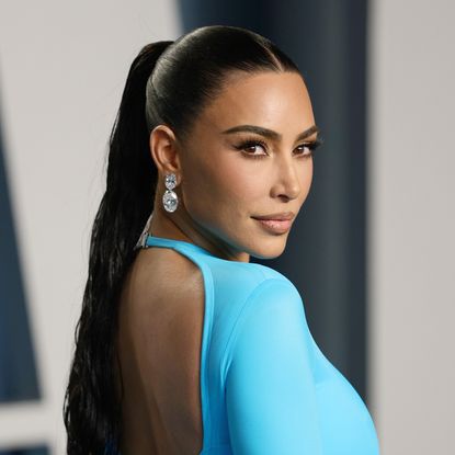 BEVERLY HILLS, CALIFORNIA - MARCH 27: Kim Kardashian attends the 2022 Vanity Fair Oscar Party hosted by Radhika Jones at Wallis Annenberg Center for the Performing Arts on March 27, 2022 in Beverly Hills, California. (Photo by Dimitrios Kambouris/WireImage,)
