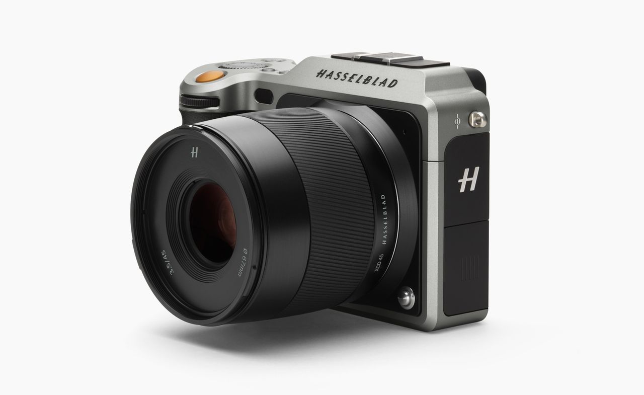 Hasselblad with world’s first mirrorless medium format camera