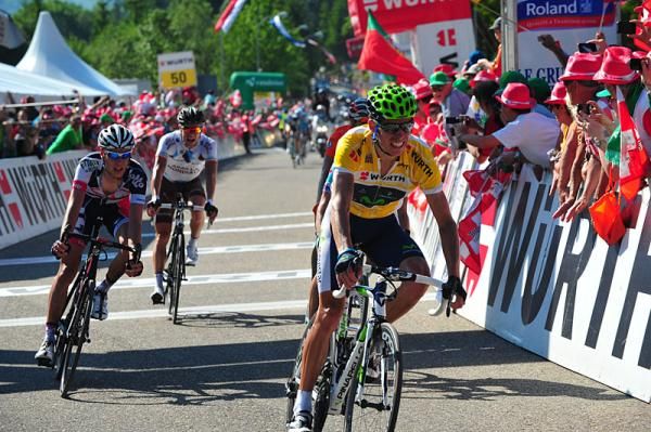 Rui Costa (Movistar) finishes up the final stage in the Tour de Suisse