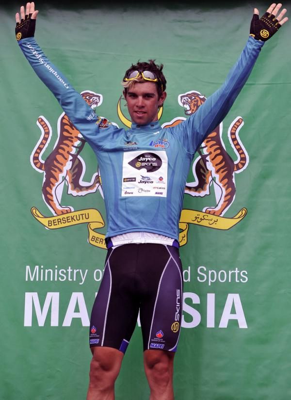 Michael Matthews (Team Jayco-Skins) holds the lead in the points classification