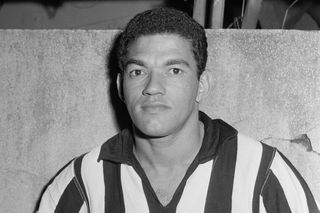 Garrincha at Botafogo in 1963.