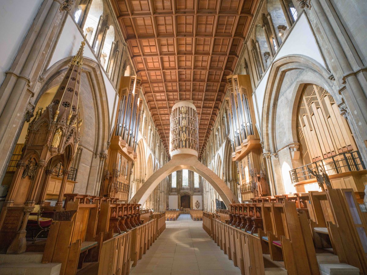 A photo of a cathedral interior