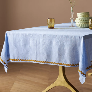 bue tablecloth