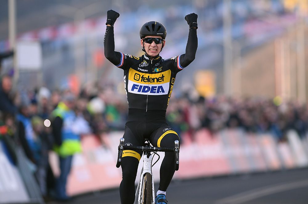 Lars van der Haar (Telenet Fidea) wins the Hoogerheide World Cup