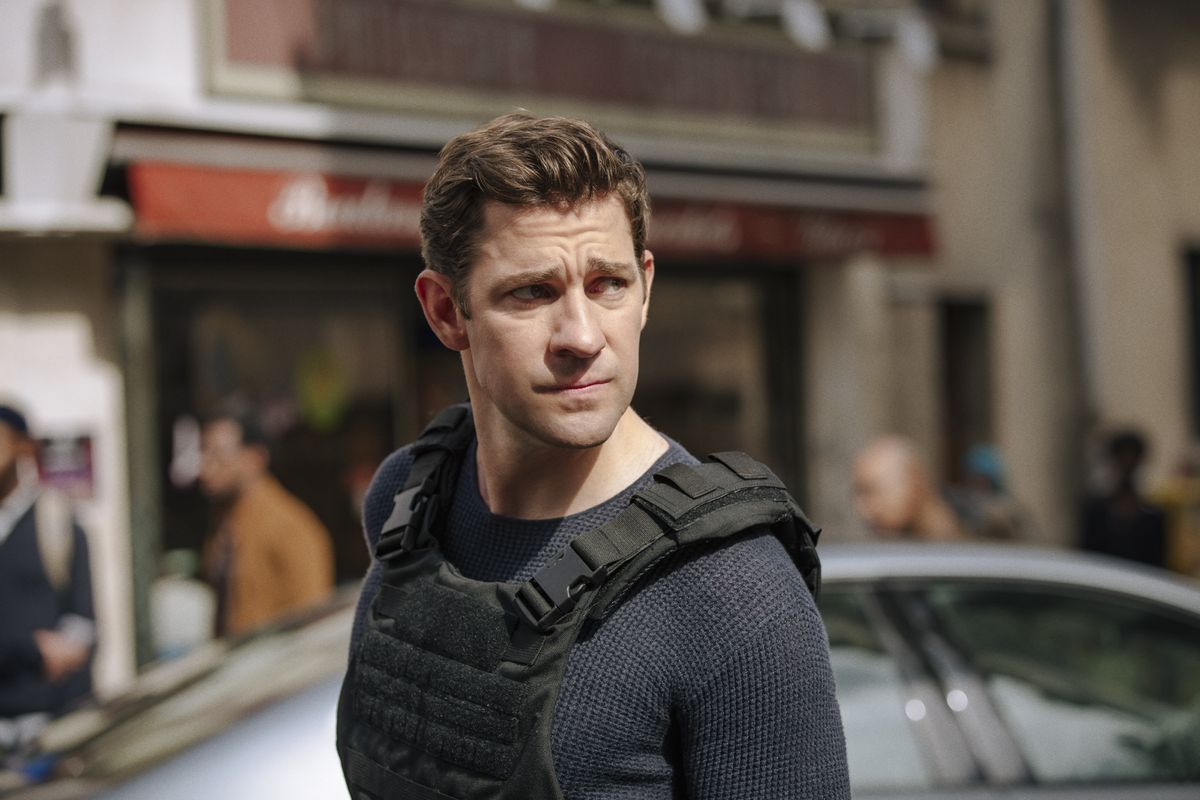 A photo of actor John Krasinski as he plays Jack ryan 