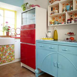 kitchen with drawer and glass