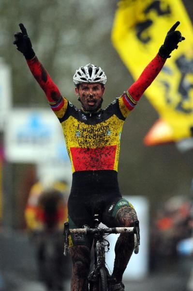 Sven Nys (Landbouwkrediet) celebrates