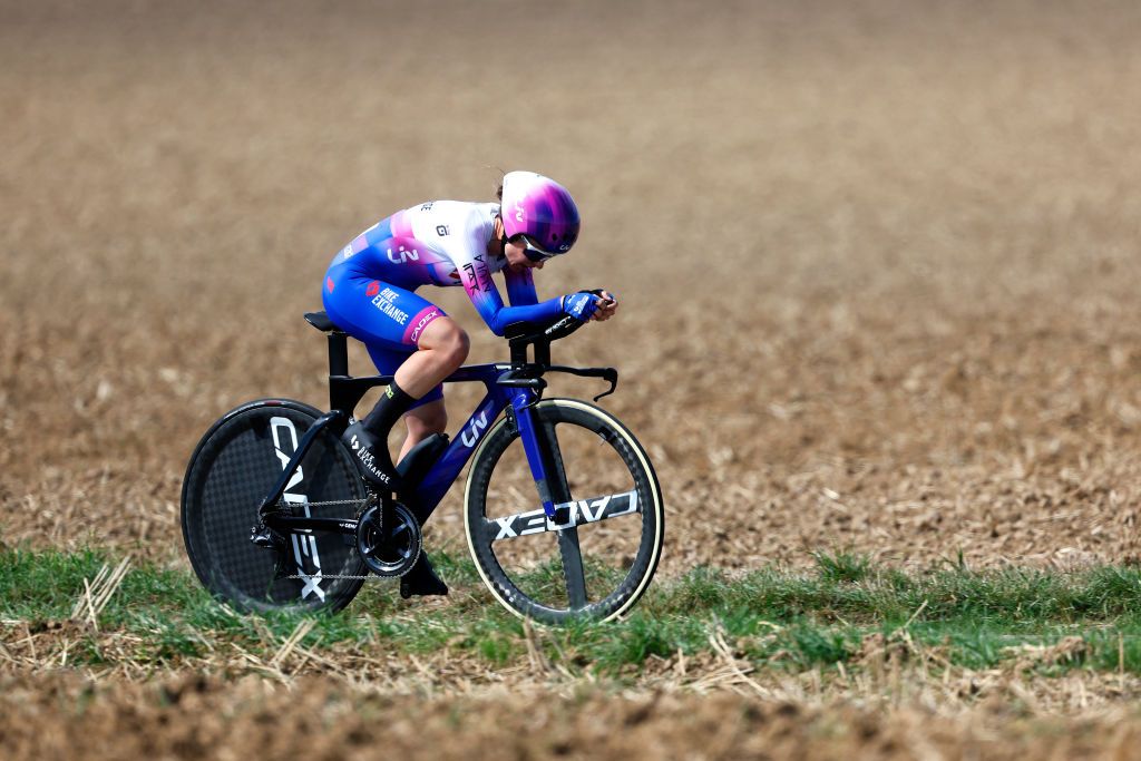 SITTARD WATERSLEY NETHERLANDS SEPTEMBER 03 Amanda Spratt of Australia and Team BikeExchange Jayco sprints during the 25th Simac Ladies Tour 2022 Stage 5 a 178km individual time trial stage from Windraak to Sittard Watersley SLT2022 UCIWWT on September 03 2022 in Sittard Watersley Netherlands Photo by Bas CzerwinskiGetty Images