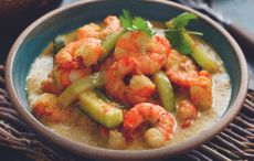 Slimming World's chiang mai prawn and courgette curry