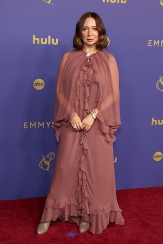 Maya Rudolph attends the 76th Primetime Emmy Awards at Peacock Theater on September 15, 2024 in Los Angeles, California.