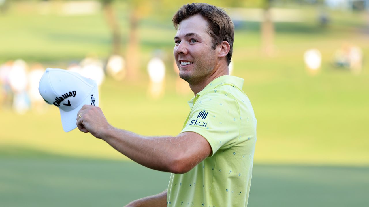 Sam Burns celebrates after winning the 2021 Sanderson Farms Championship