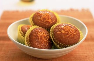 Orange syrup fairy cakes