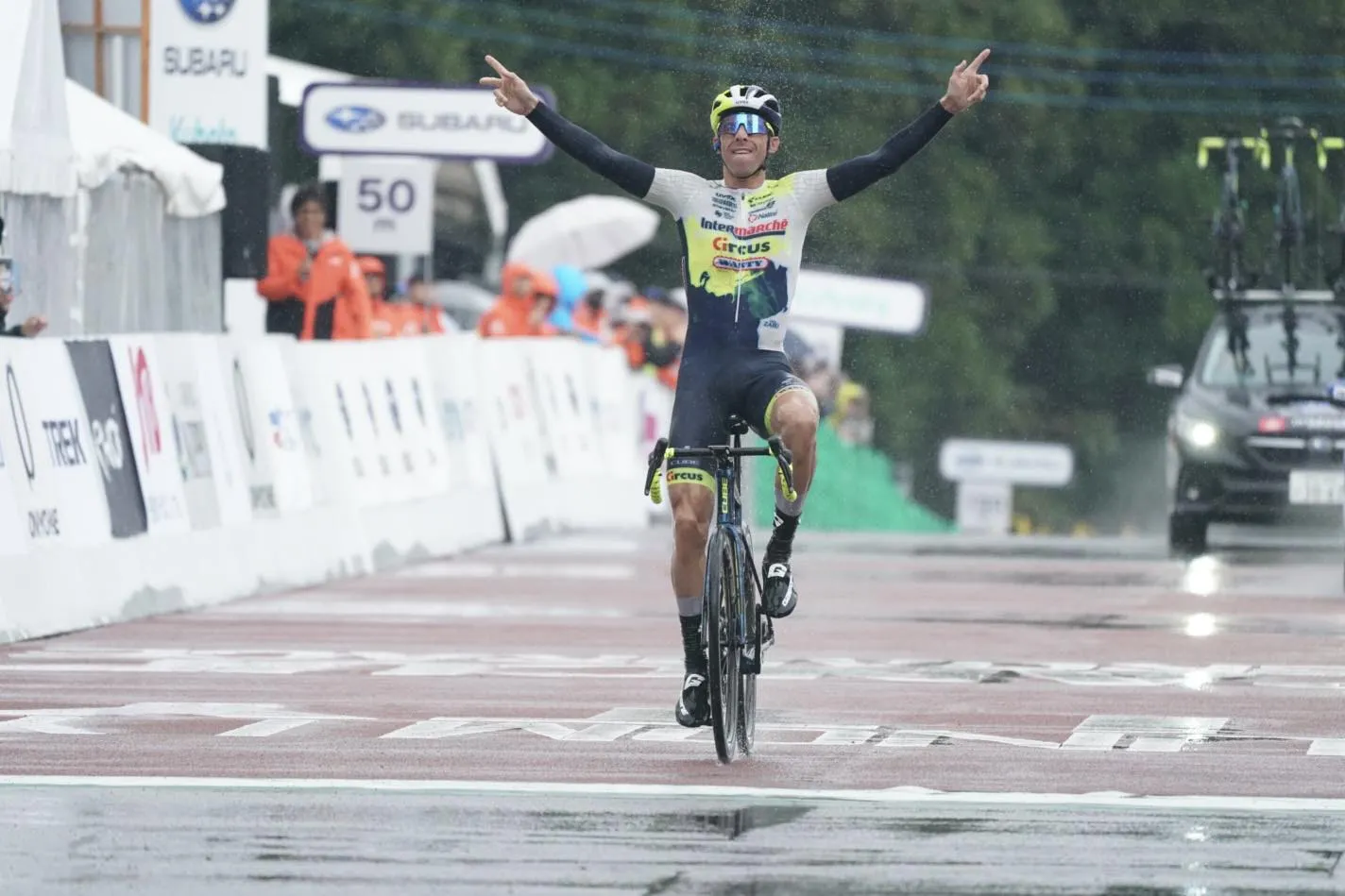 Rui Costa esulta in Giappone. Photo Credit: Japan Cup/Intermarché-Circus-Wanty