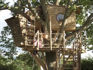 treehouse ideas: designed by Squirrel Design Treehouses