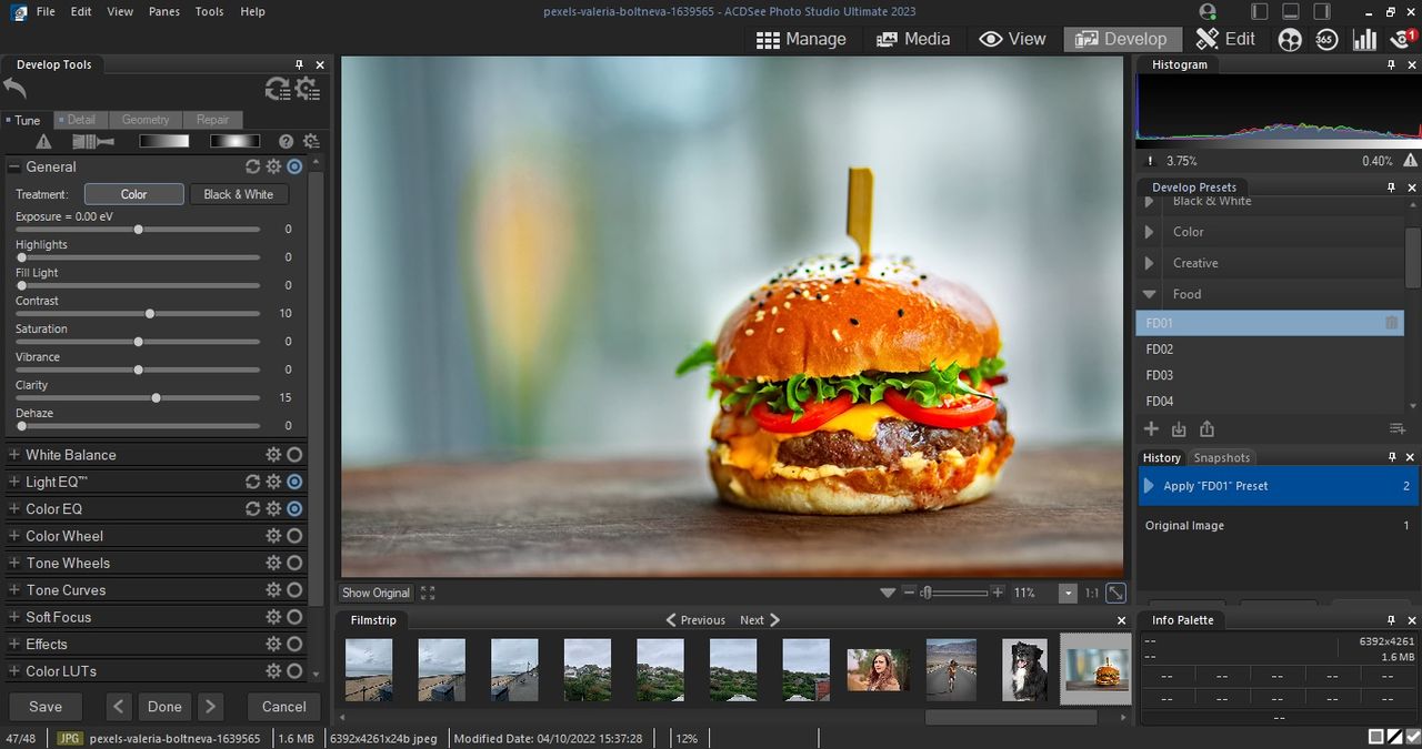 Screenshot of photo editor Photo Studio Ultimate in action
